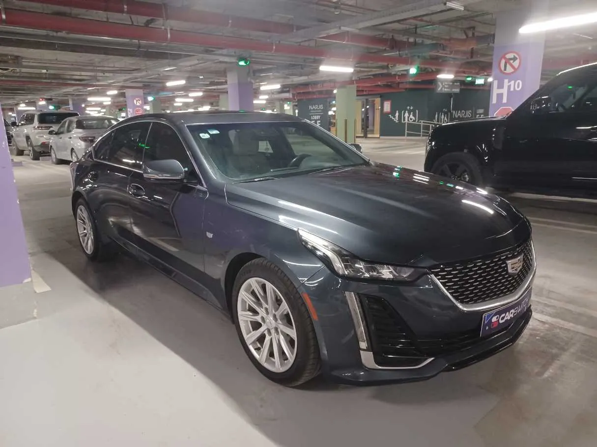 Car image 3