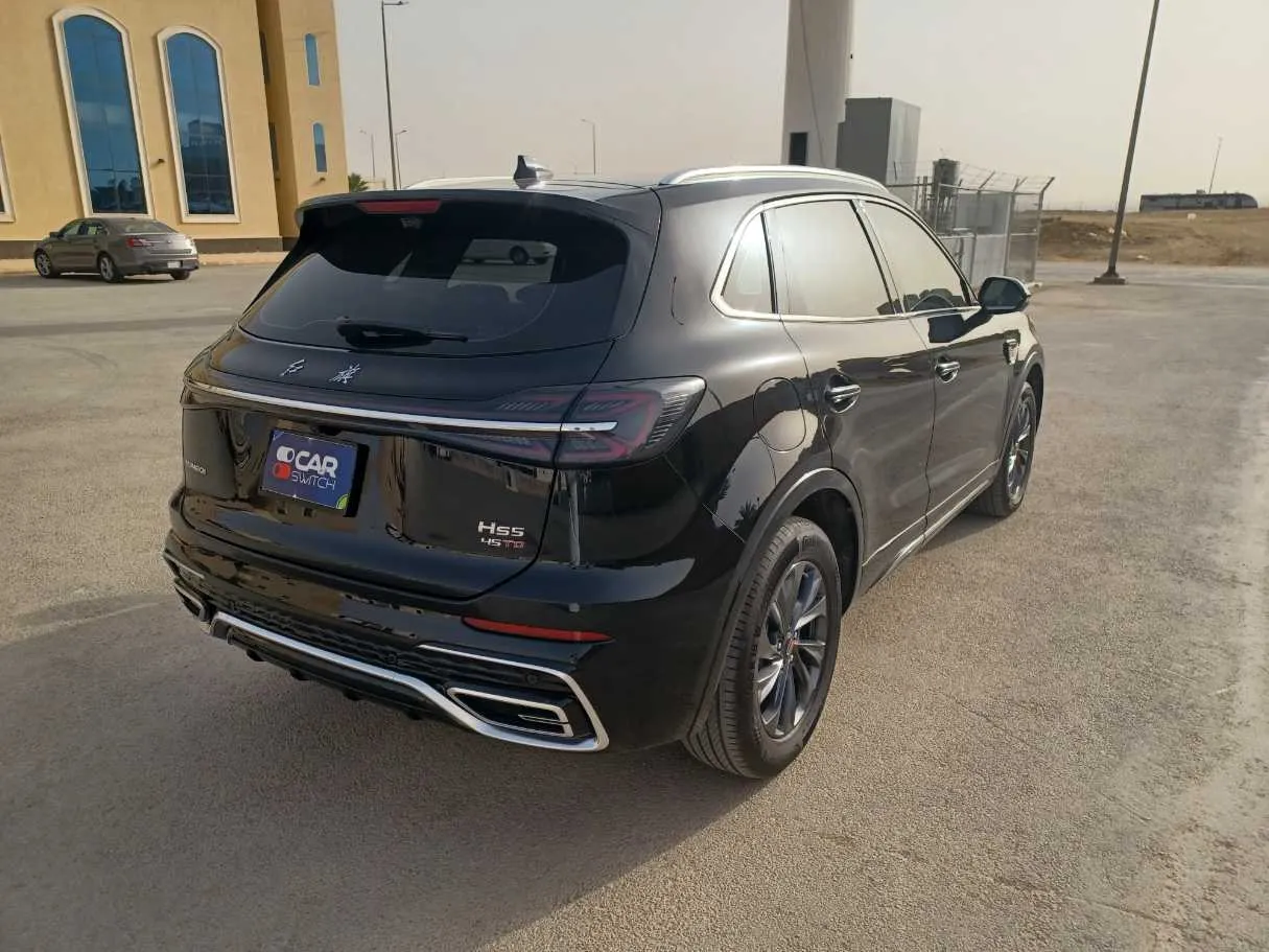 Car image 5