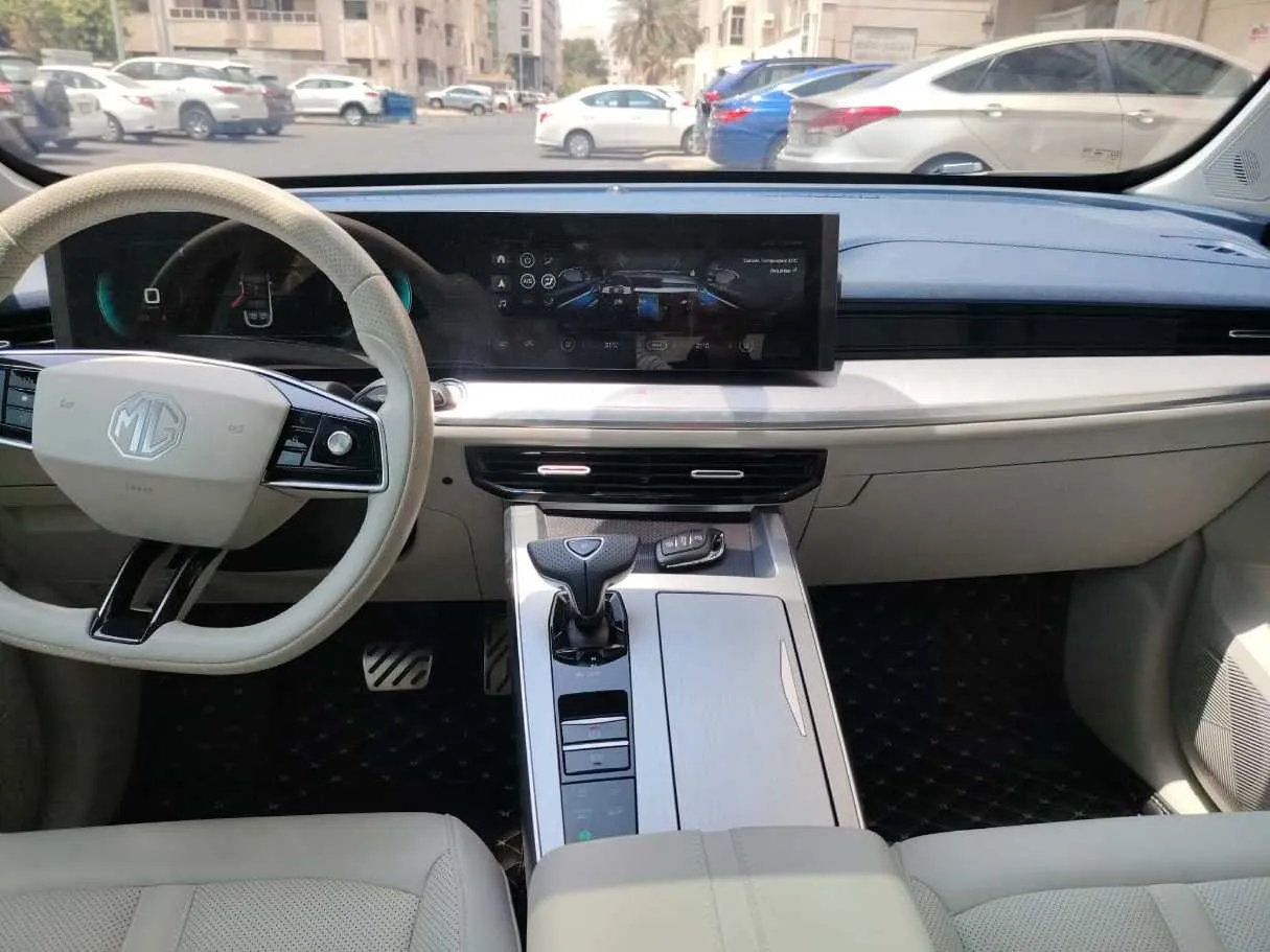 Car image 22
