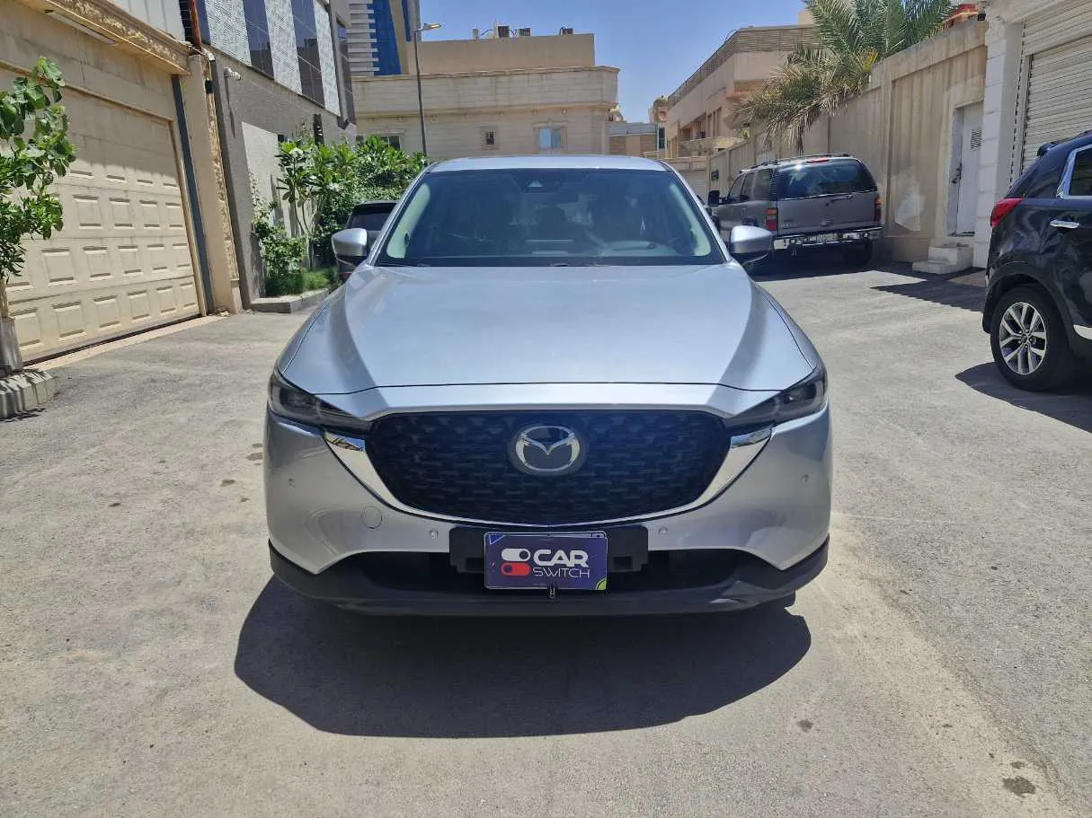 Car image 2