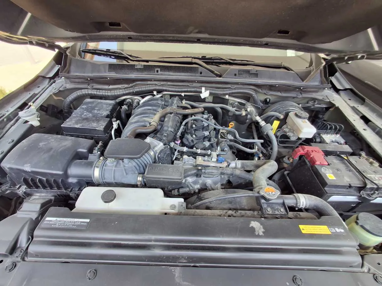 Car image 19