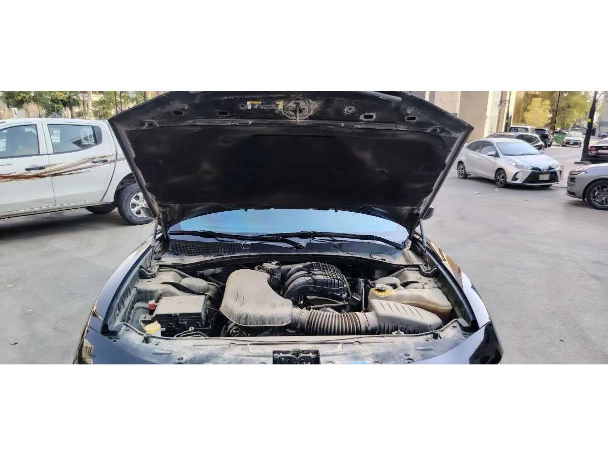 Car image 29