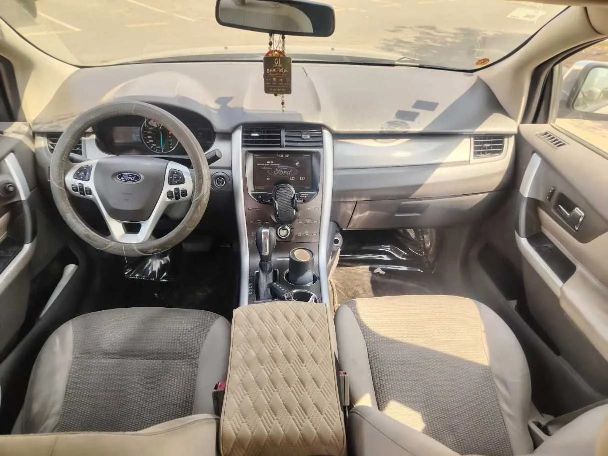 Car image 23