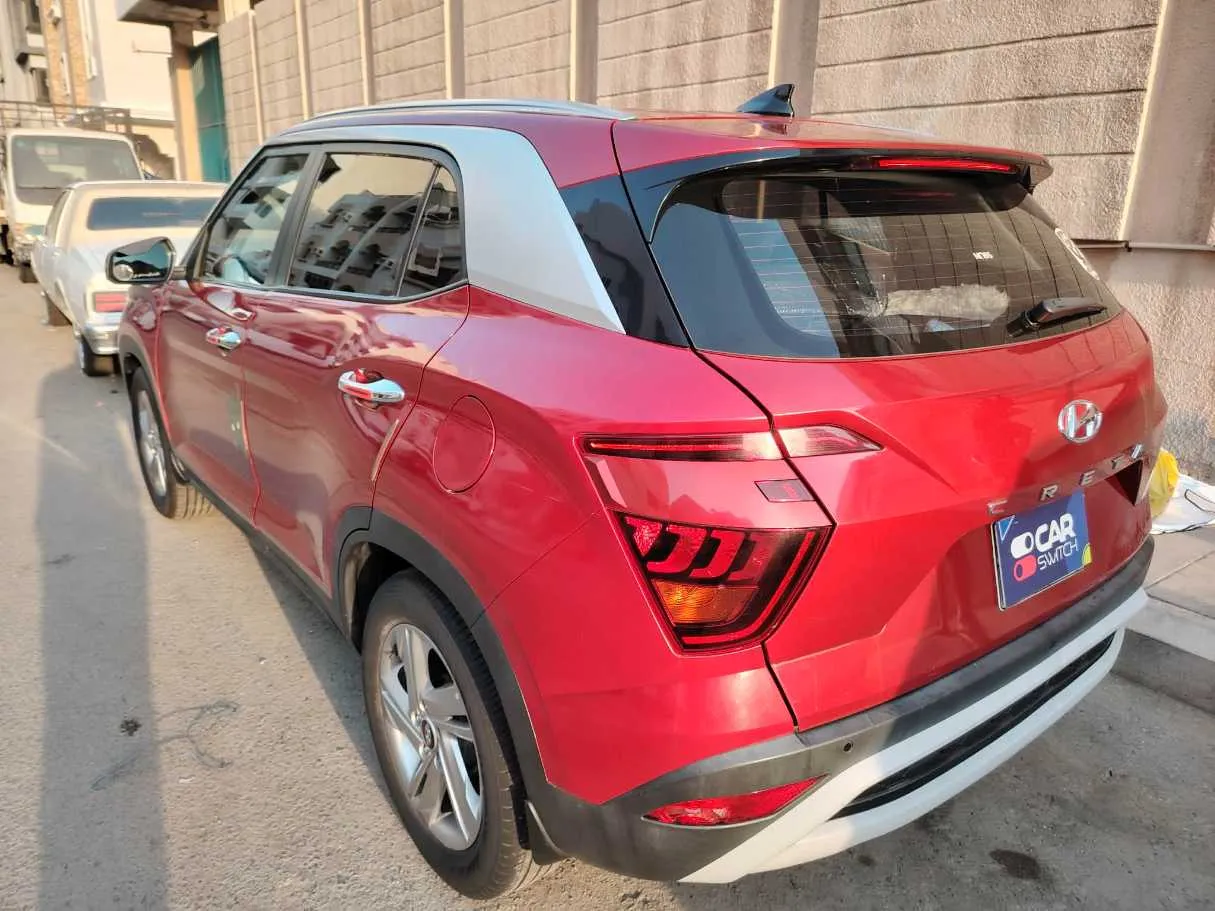 Car image 8
