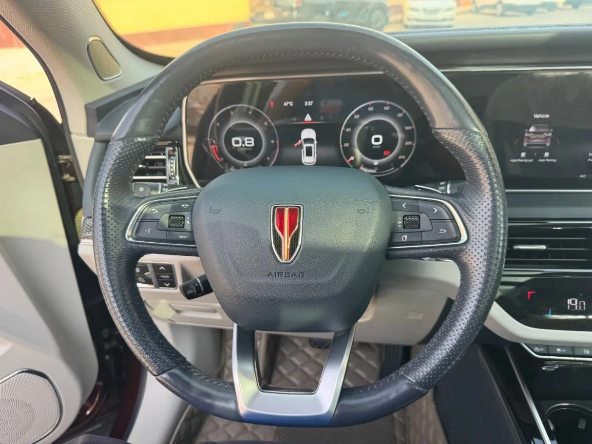 Car image 17