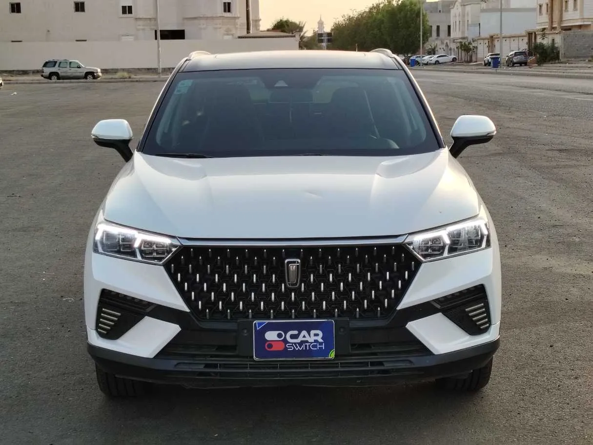 Car image 2