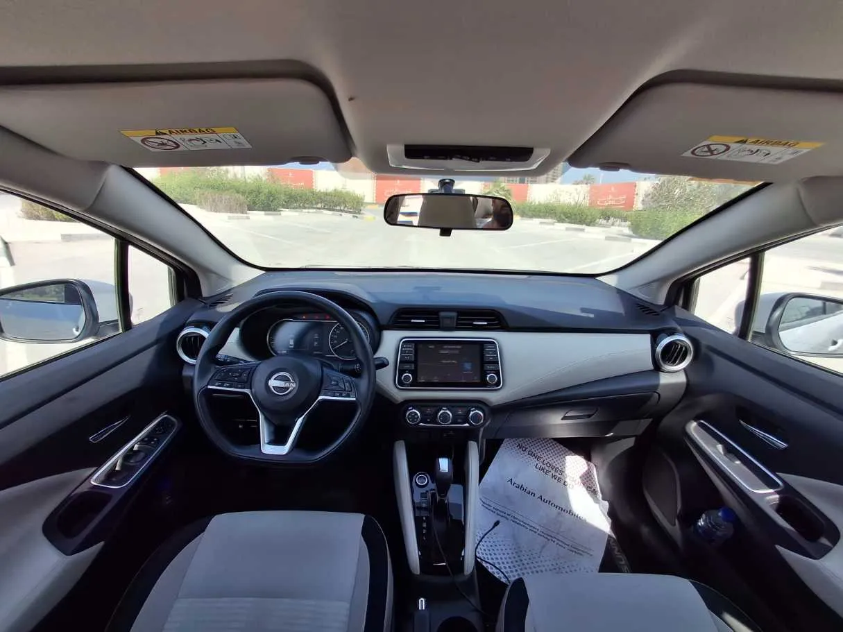 Car image 17