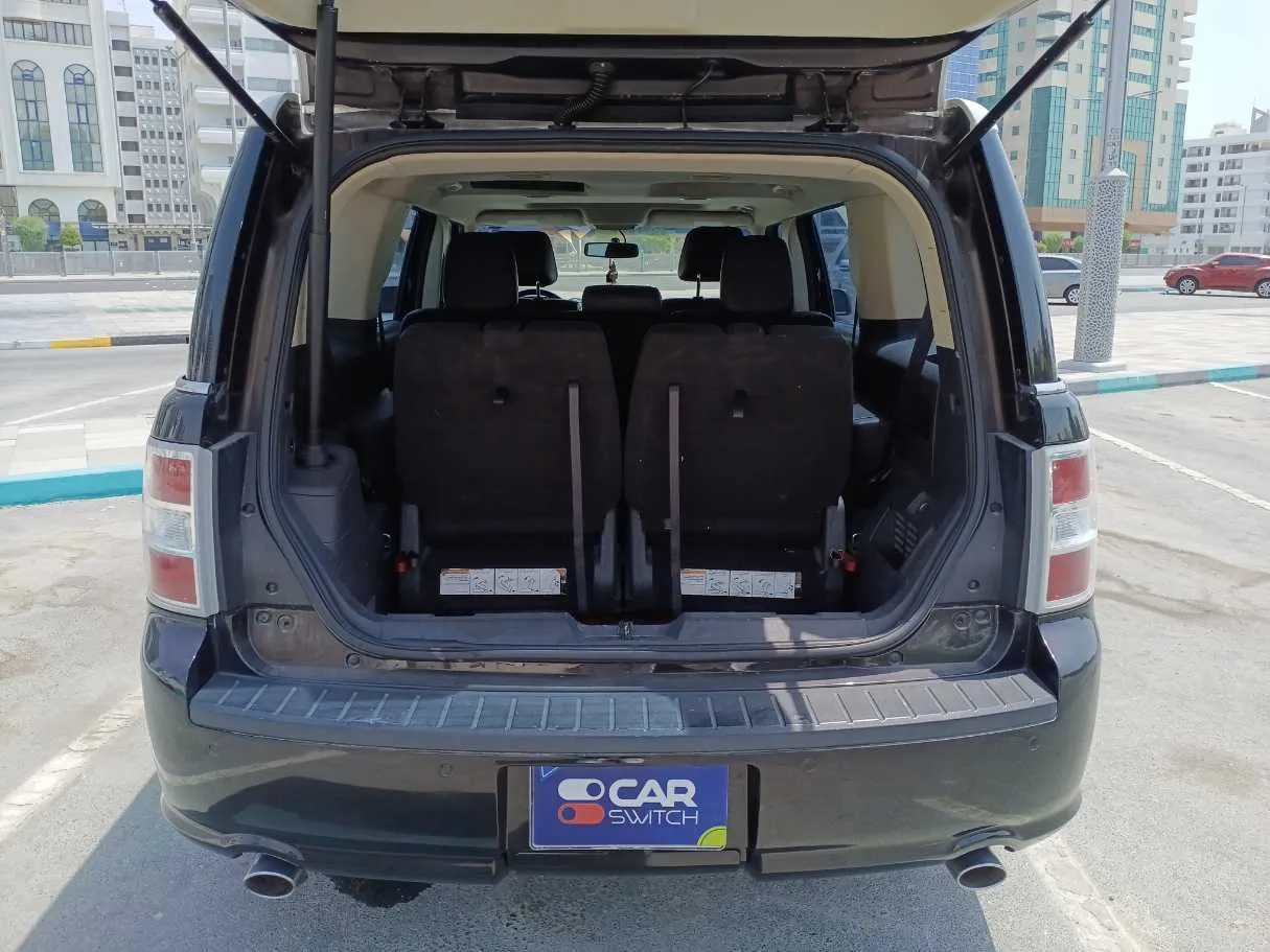Car image 24