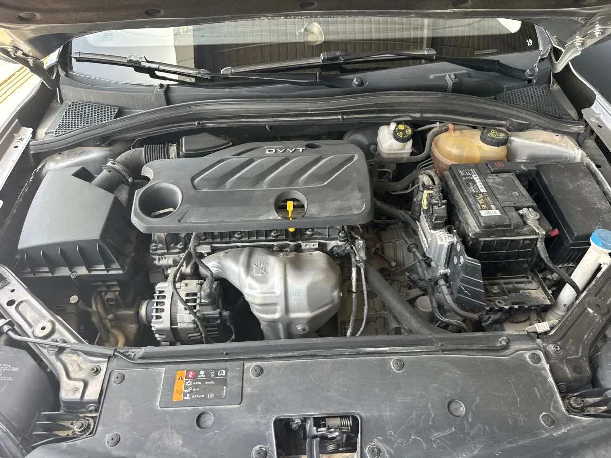 Car image 19