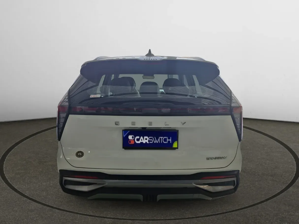 Car image 2