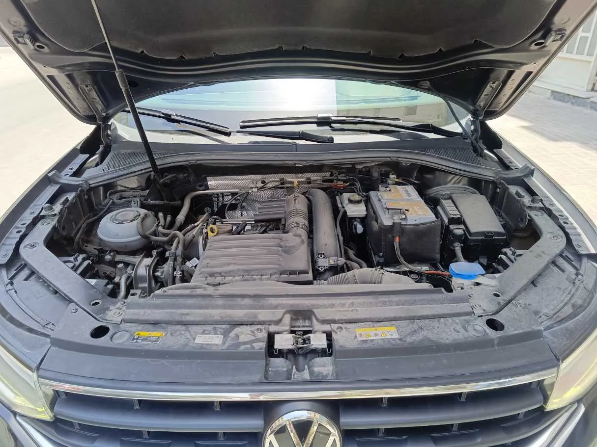 Car image 35