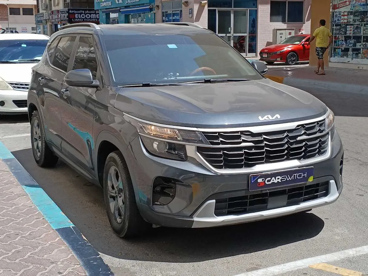 Car image 3