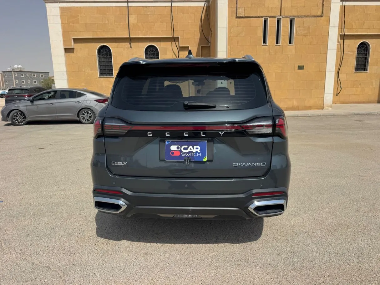 Car image 6