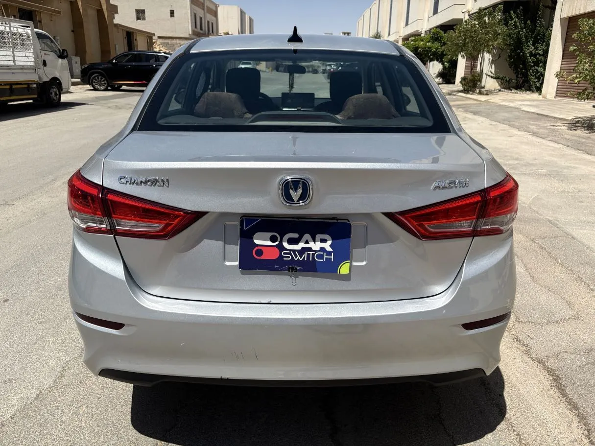 Car image 6