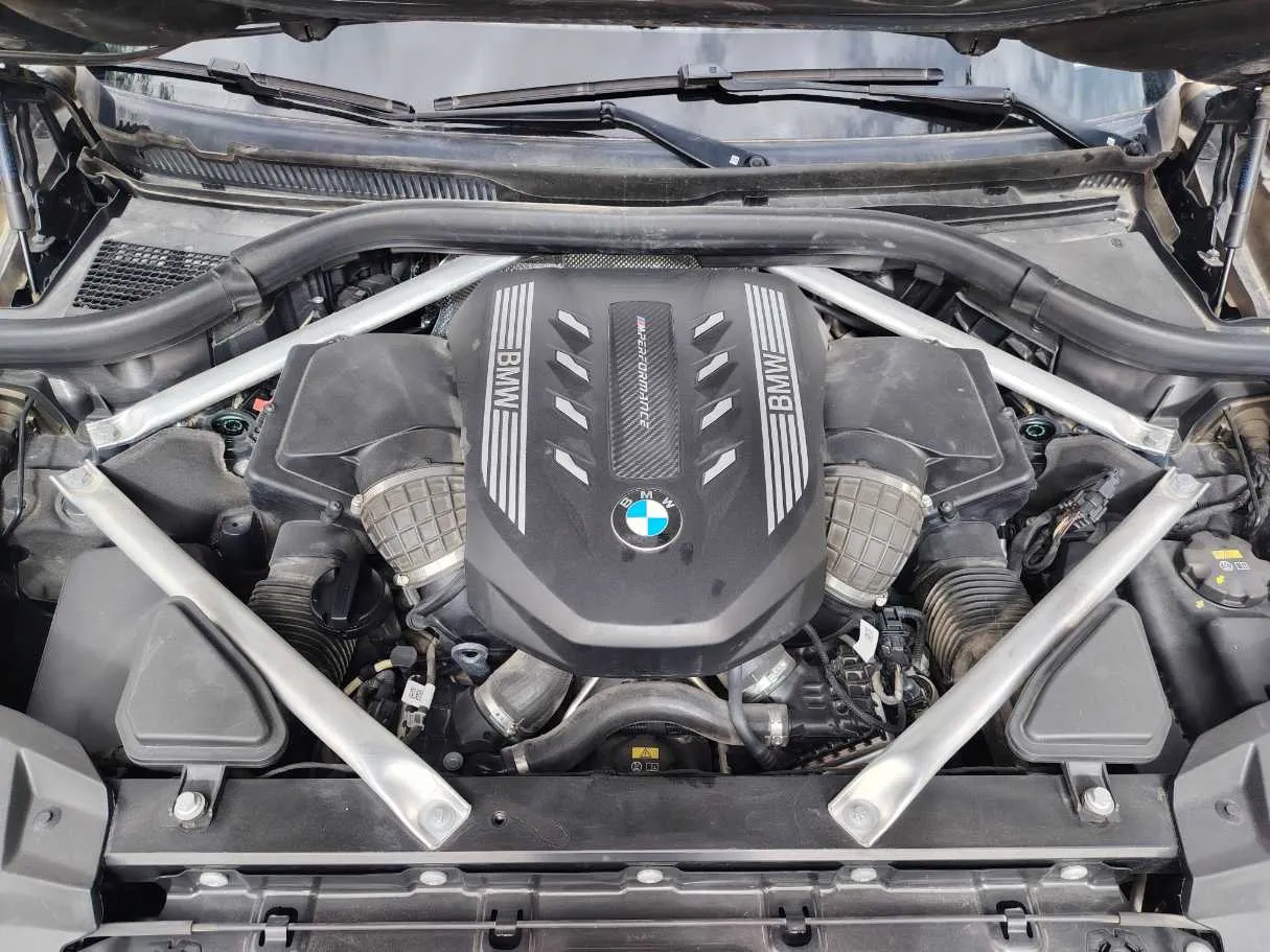 Car image 39