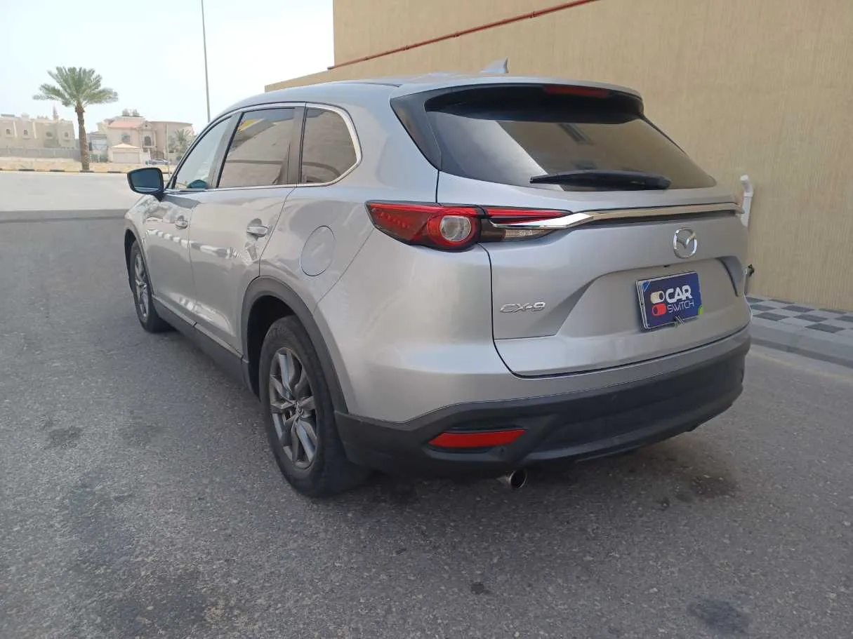Car image 7
