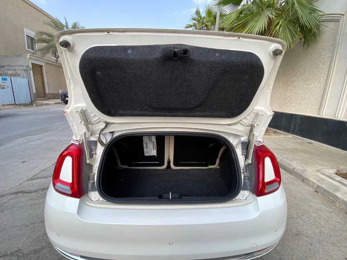 Car image 21