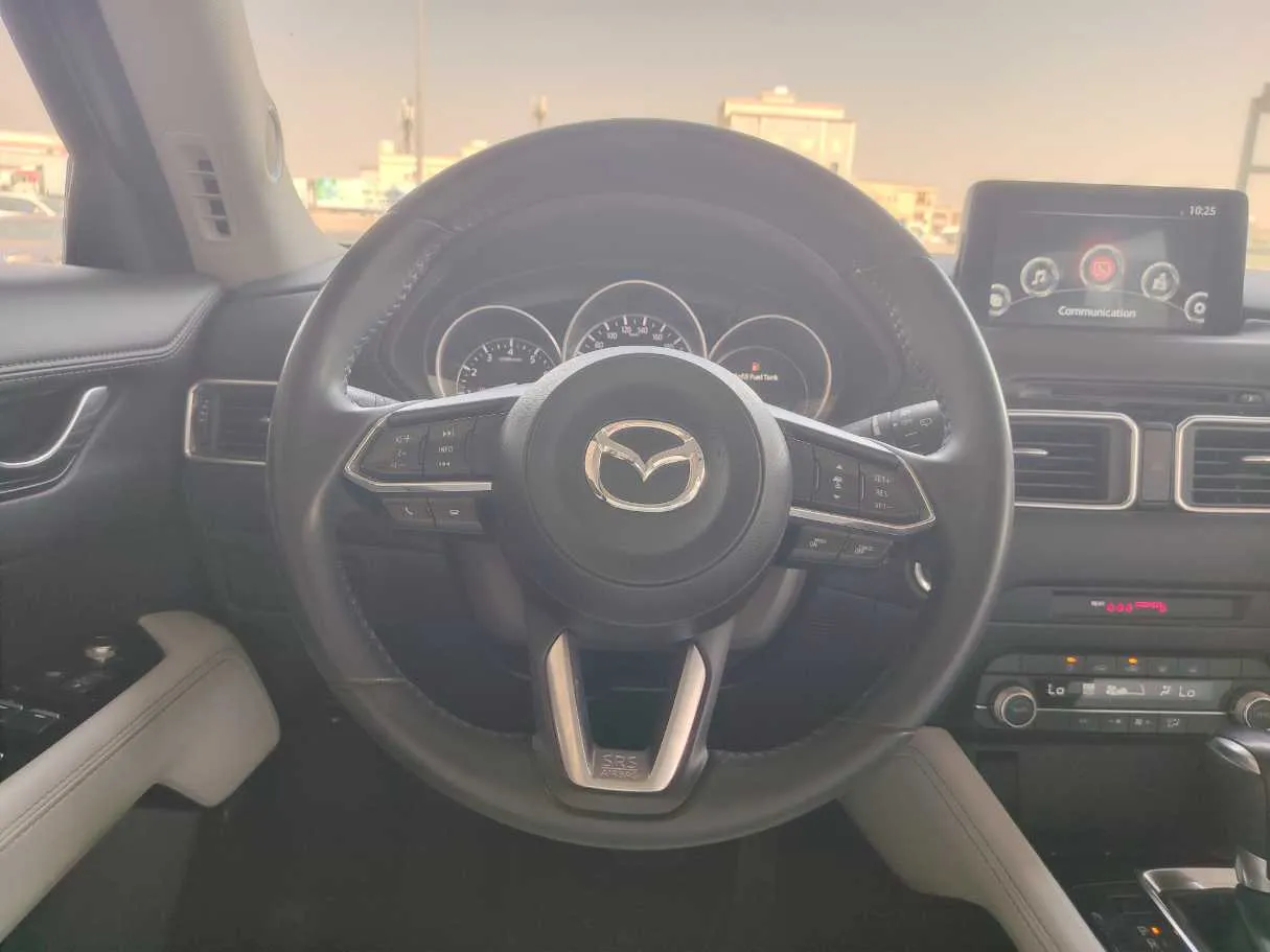 Car image 27