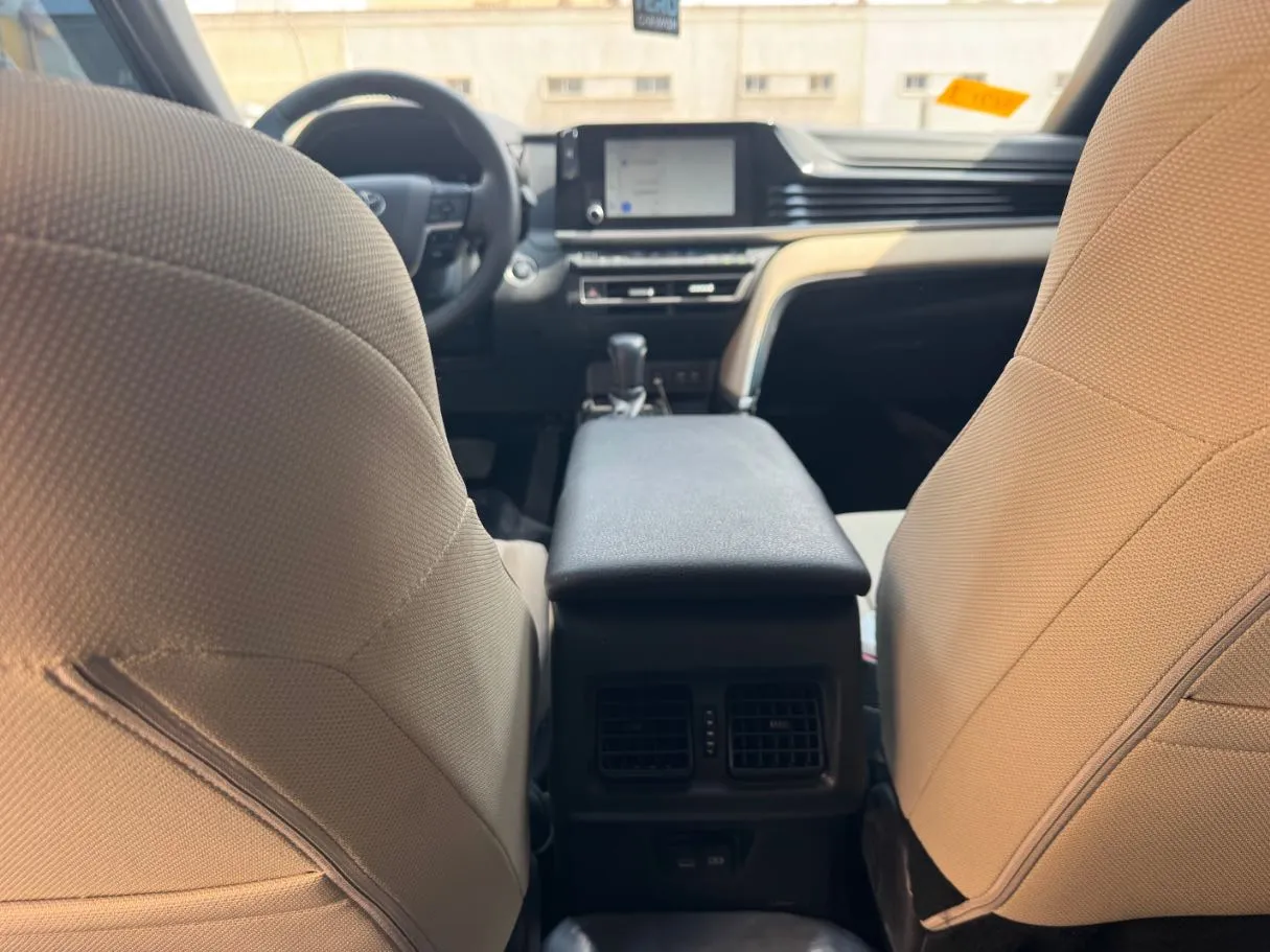 Car image 21