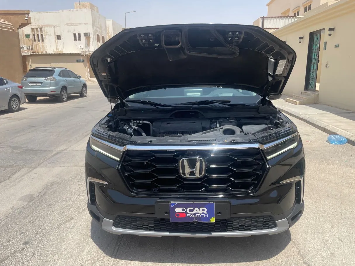 Car image 26