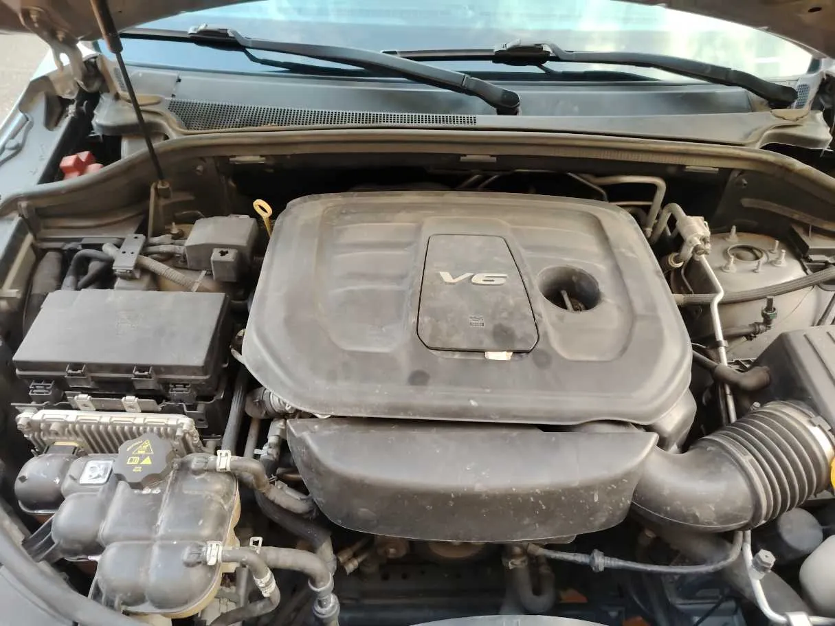 Car image 48