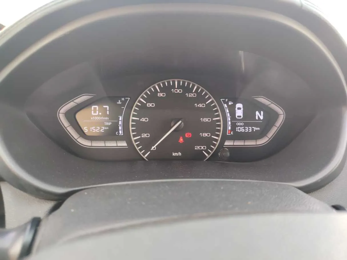Car image 23
