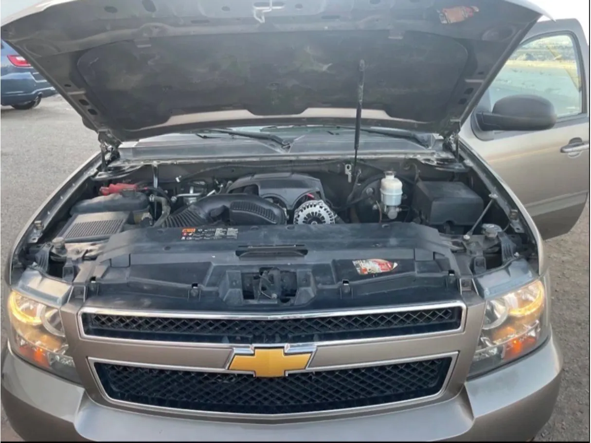 Car image 8