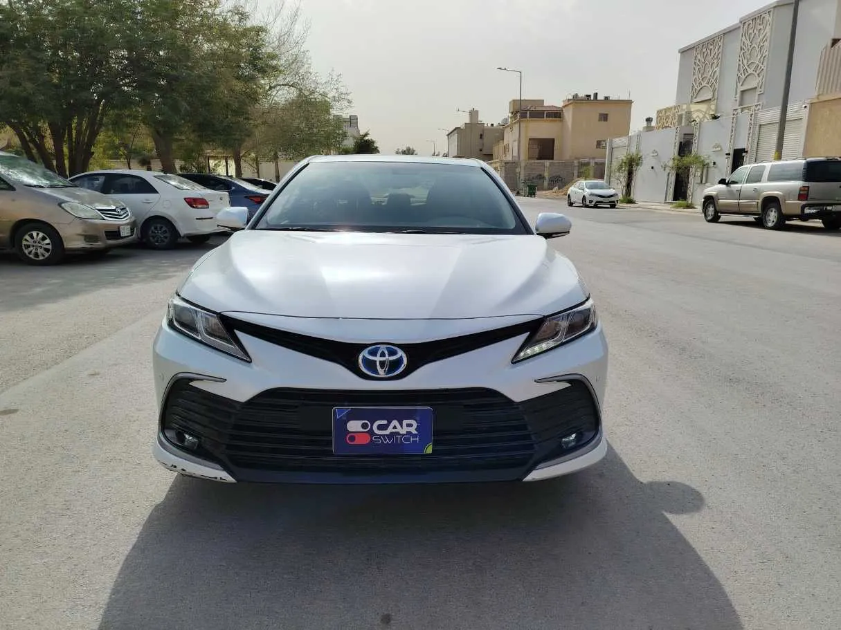 Car image 2