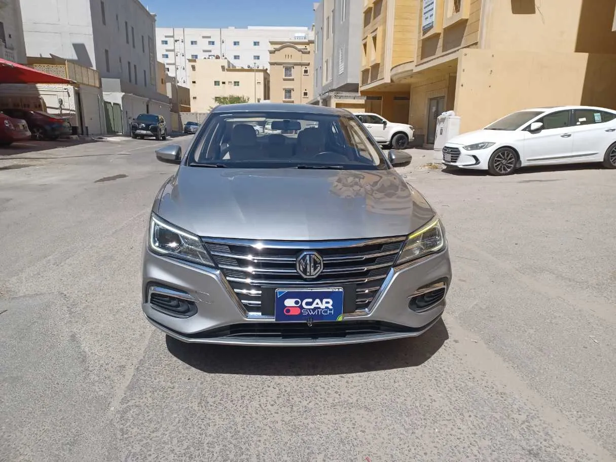 Car image 2