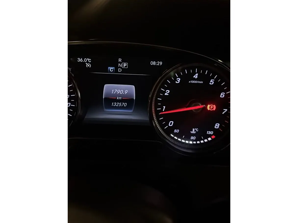 Car image 23