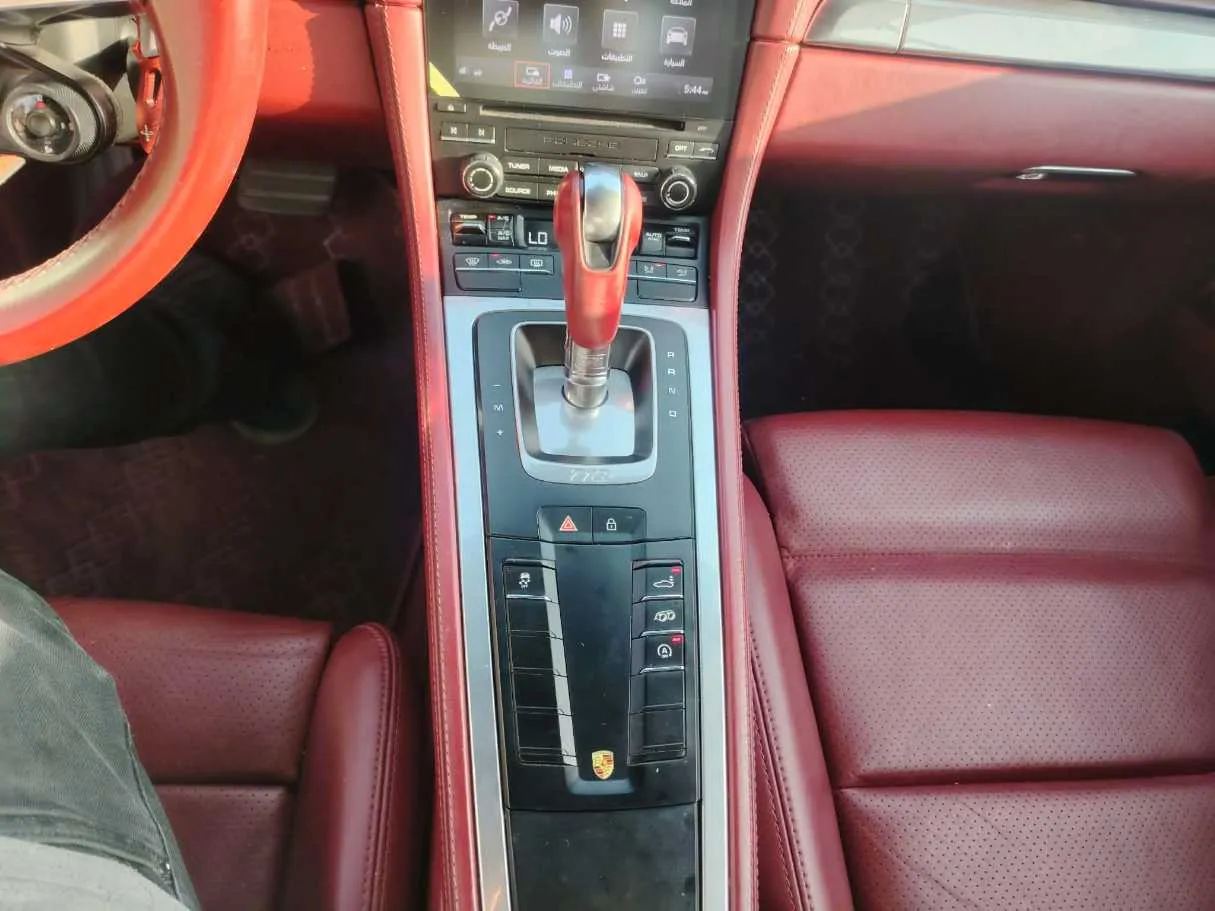 Car image 20