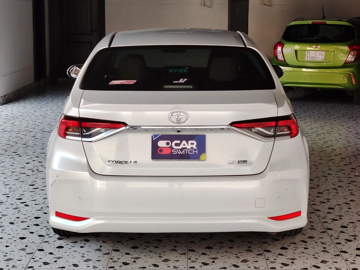 Car image 6