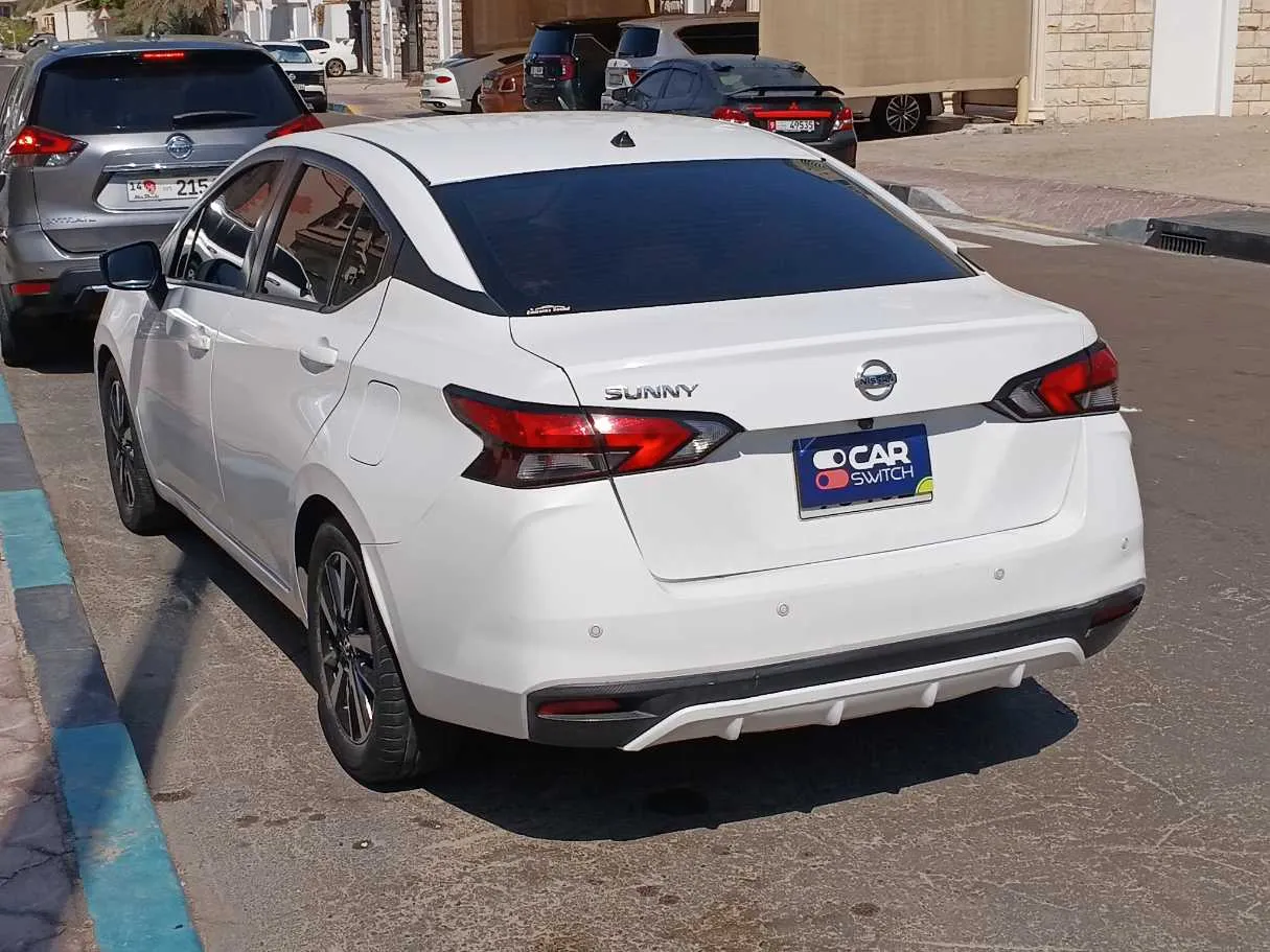 Car image 7
