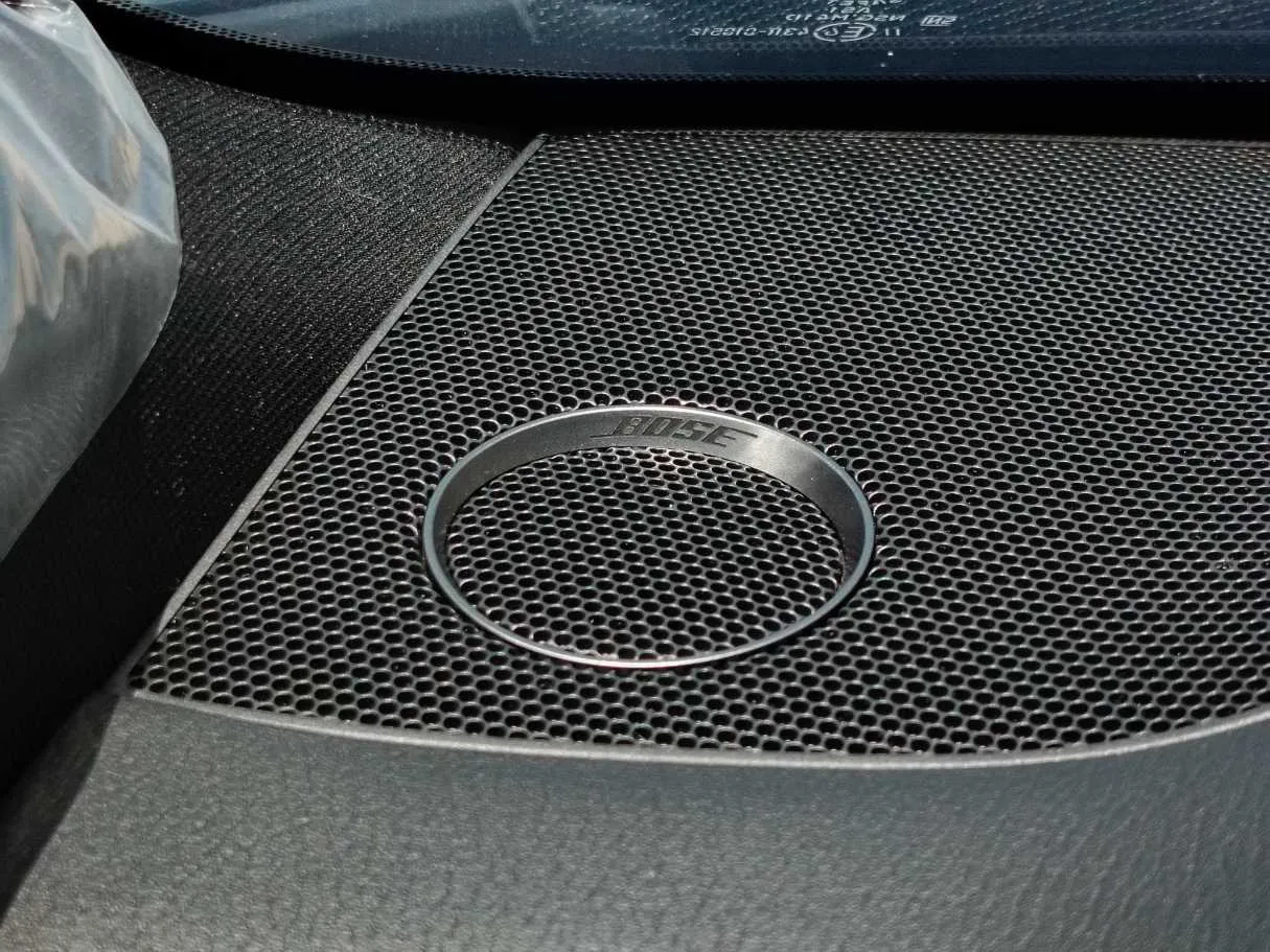 Car image 33