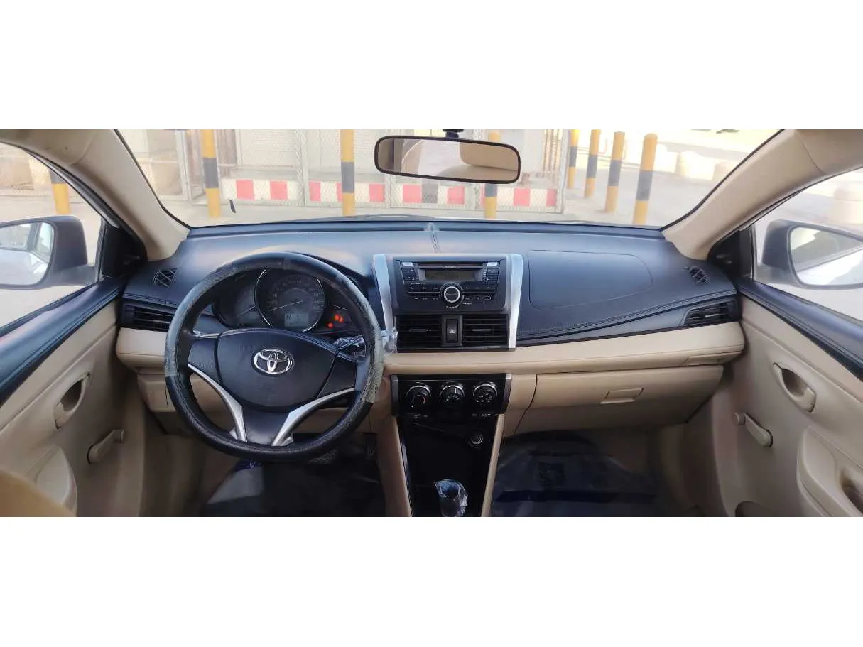 Car image 15