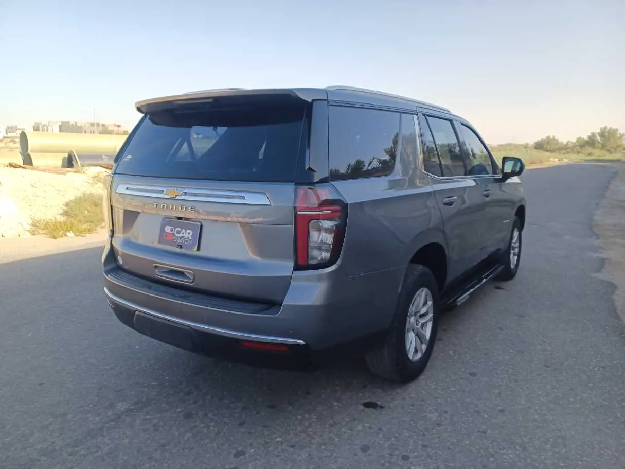 Car image 5