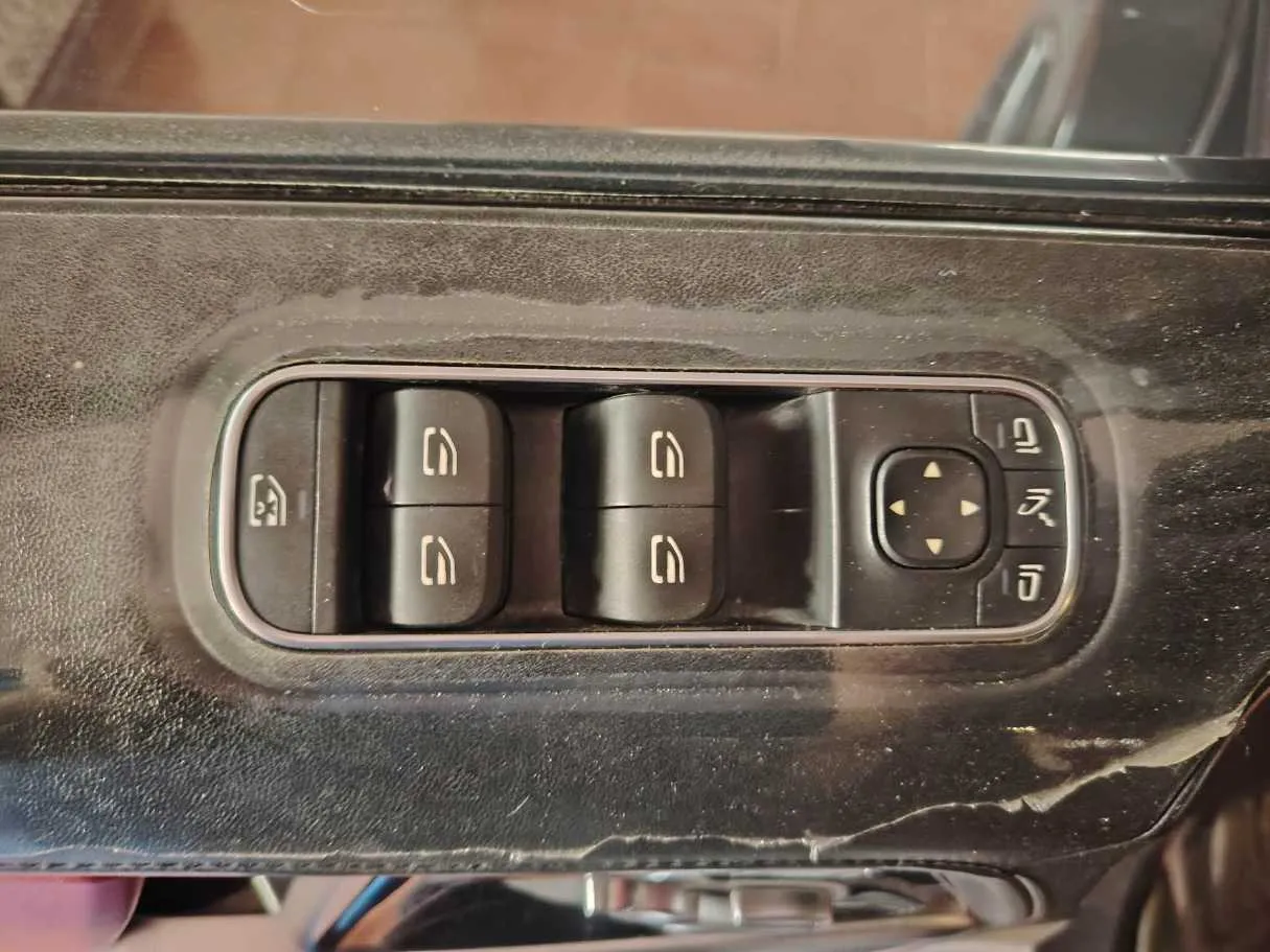Car image 39