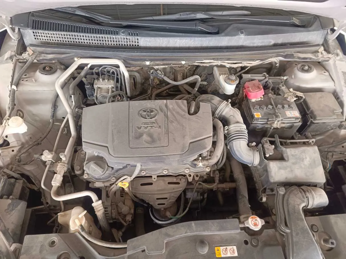 Car image 23