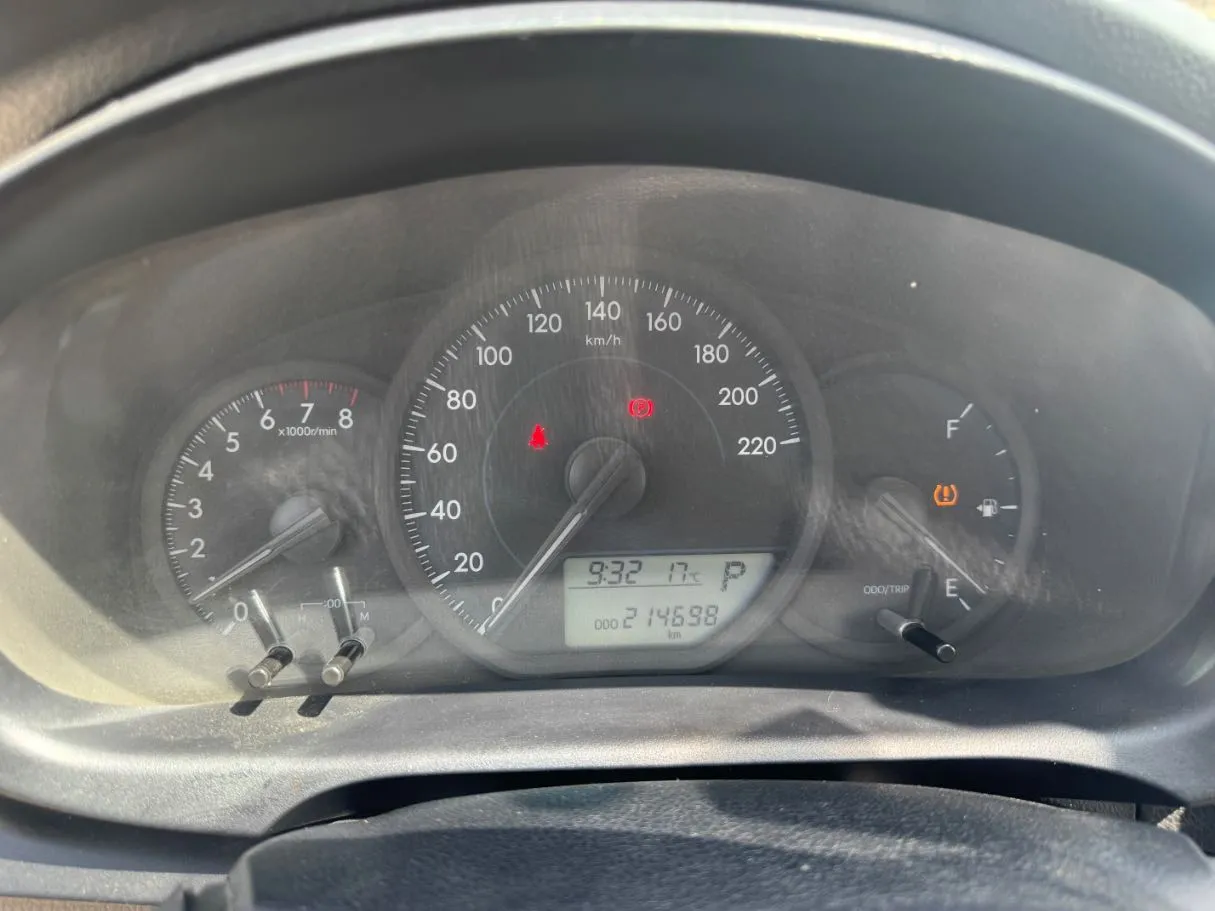 Car image 17