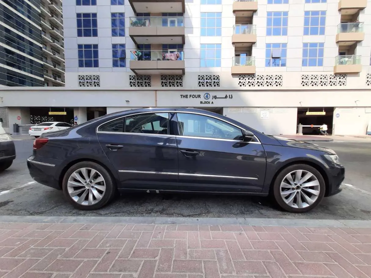 Car image 8