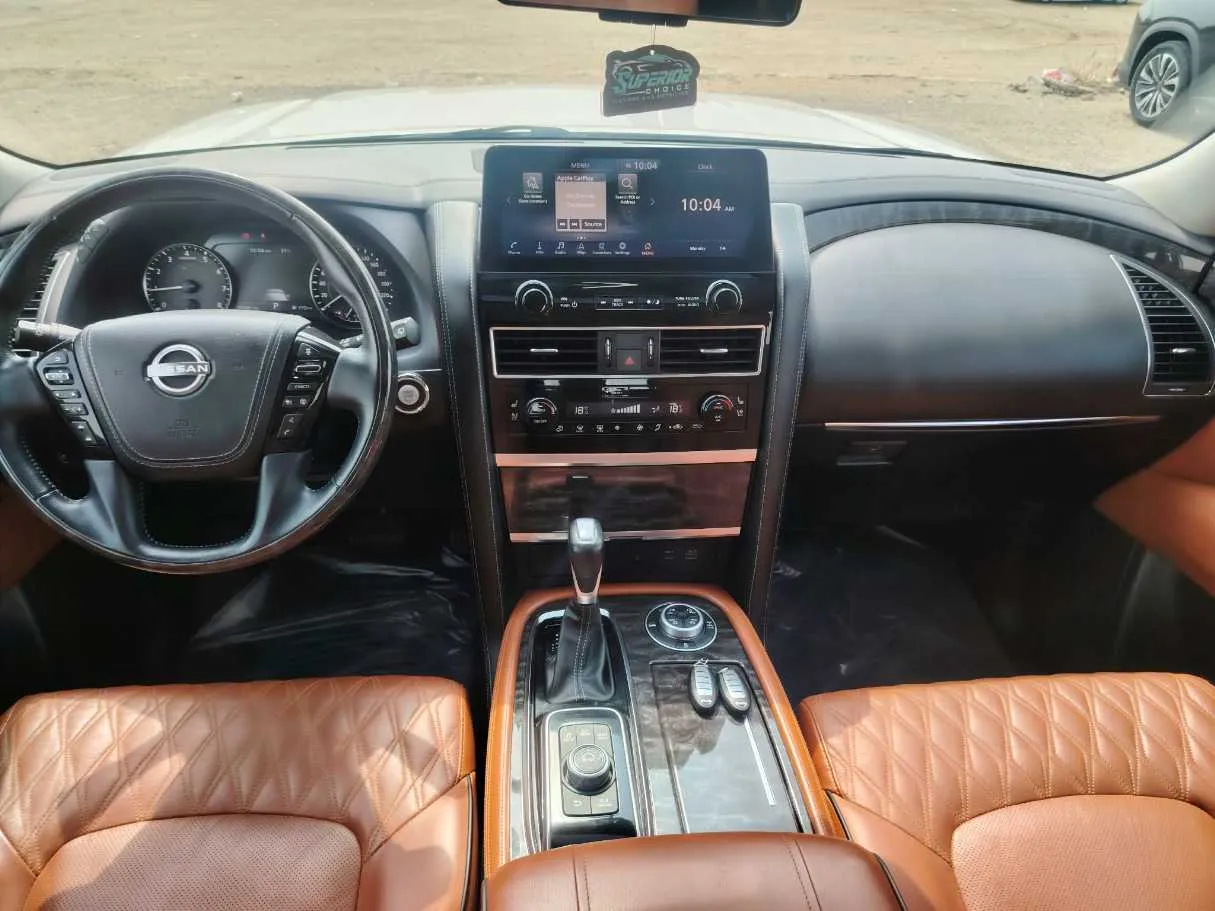 Car image 22
