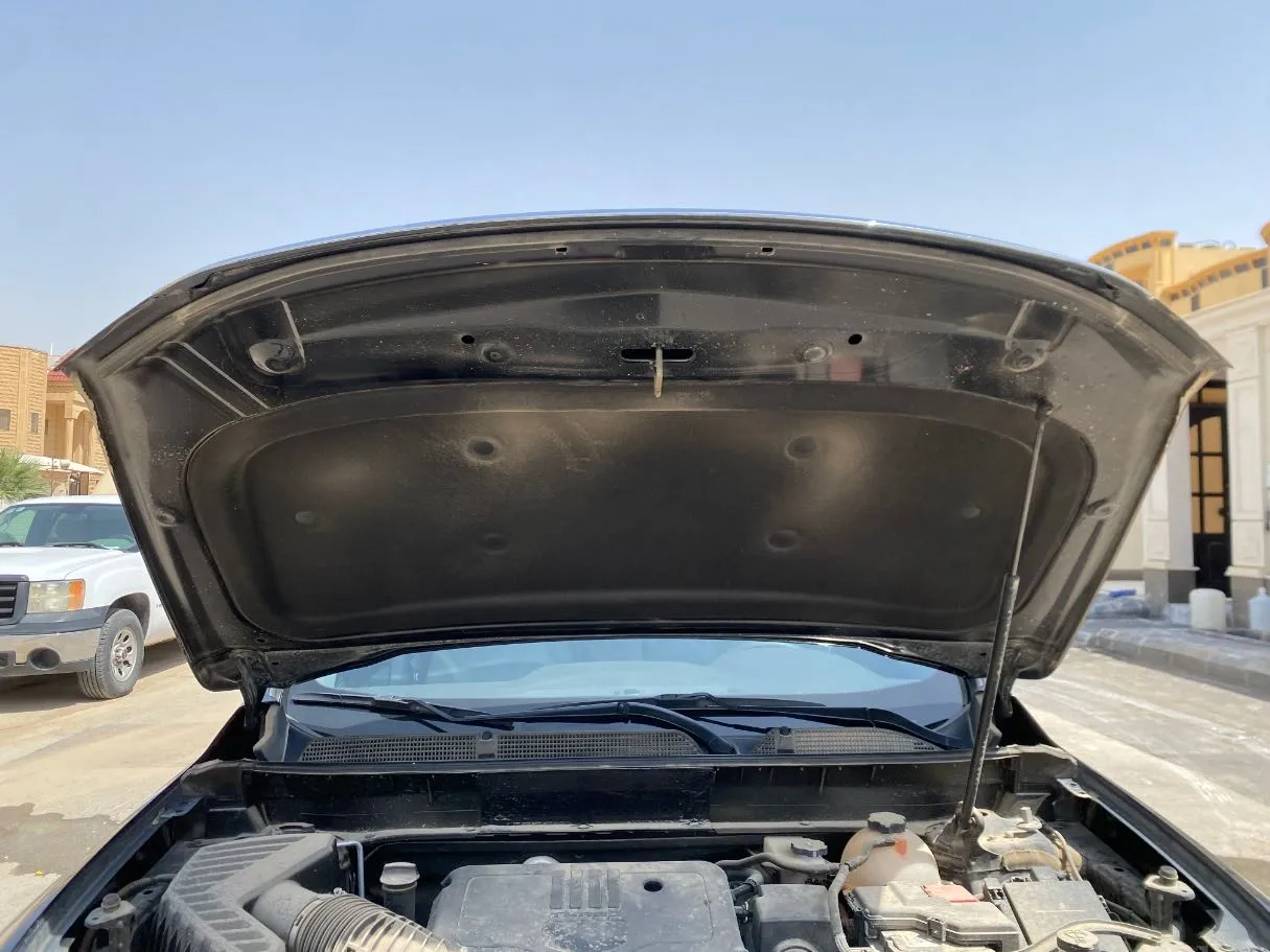 Car image 30