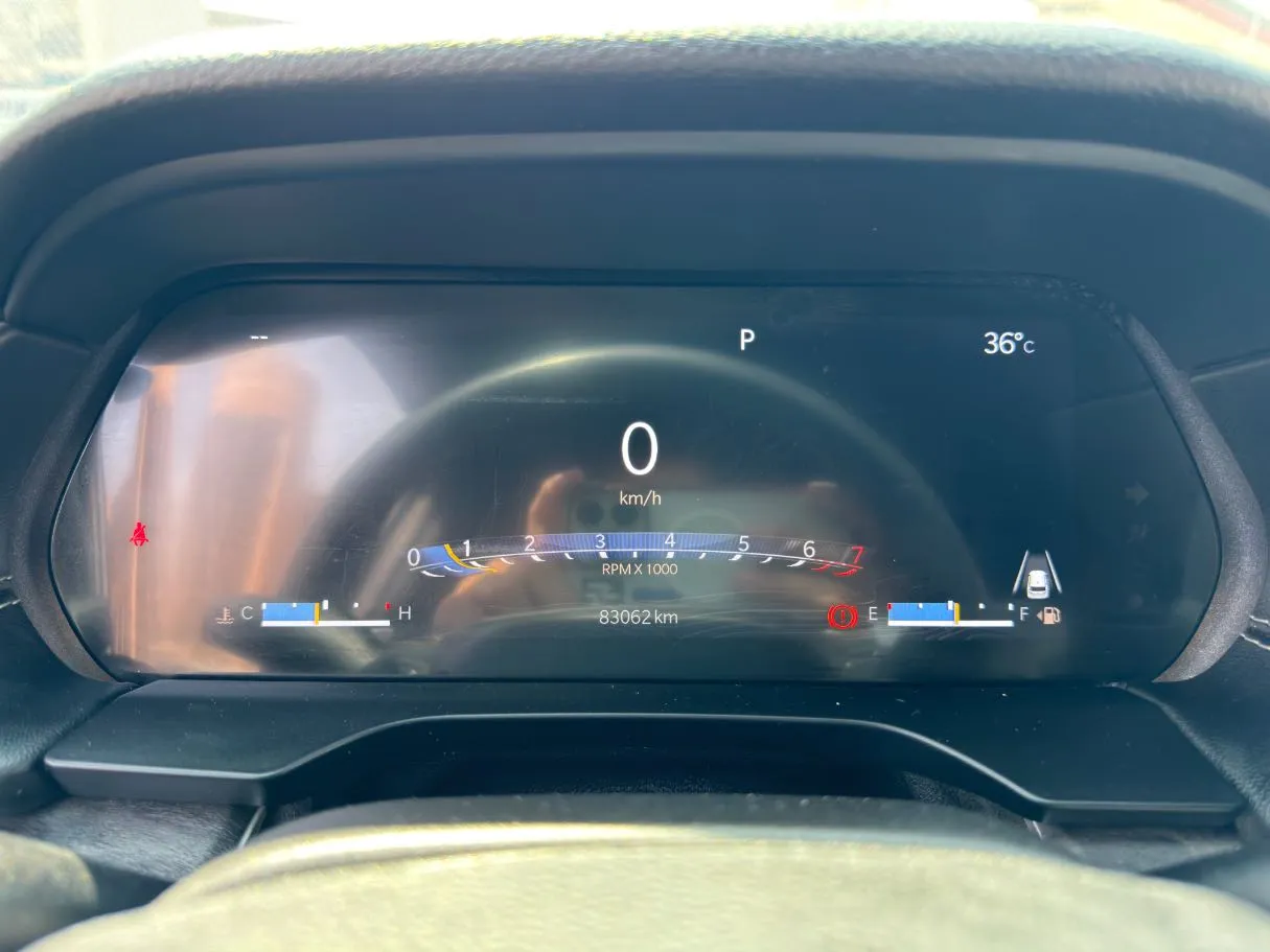 Car image 23