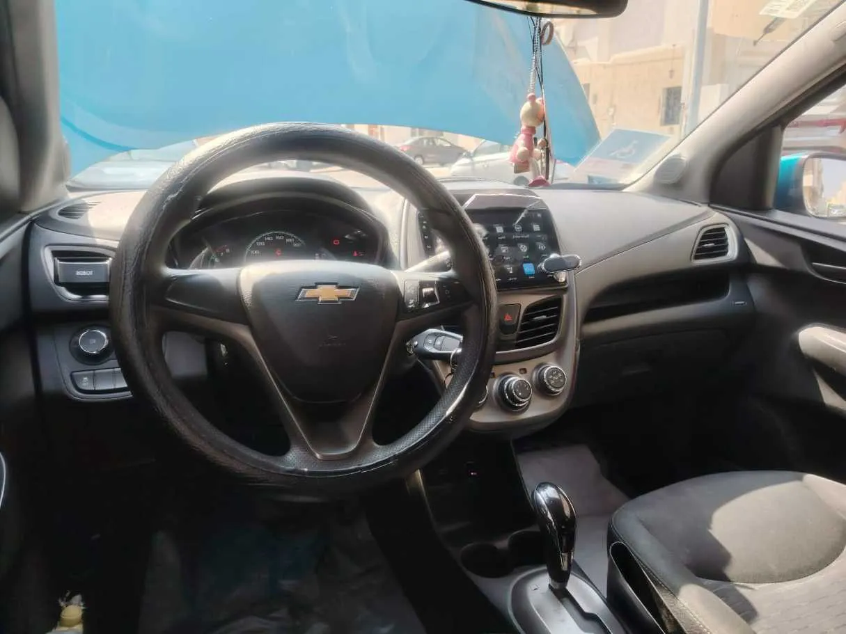 Car image 27