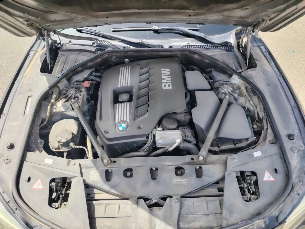 Car image 39