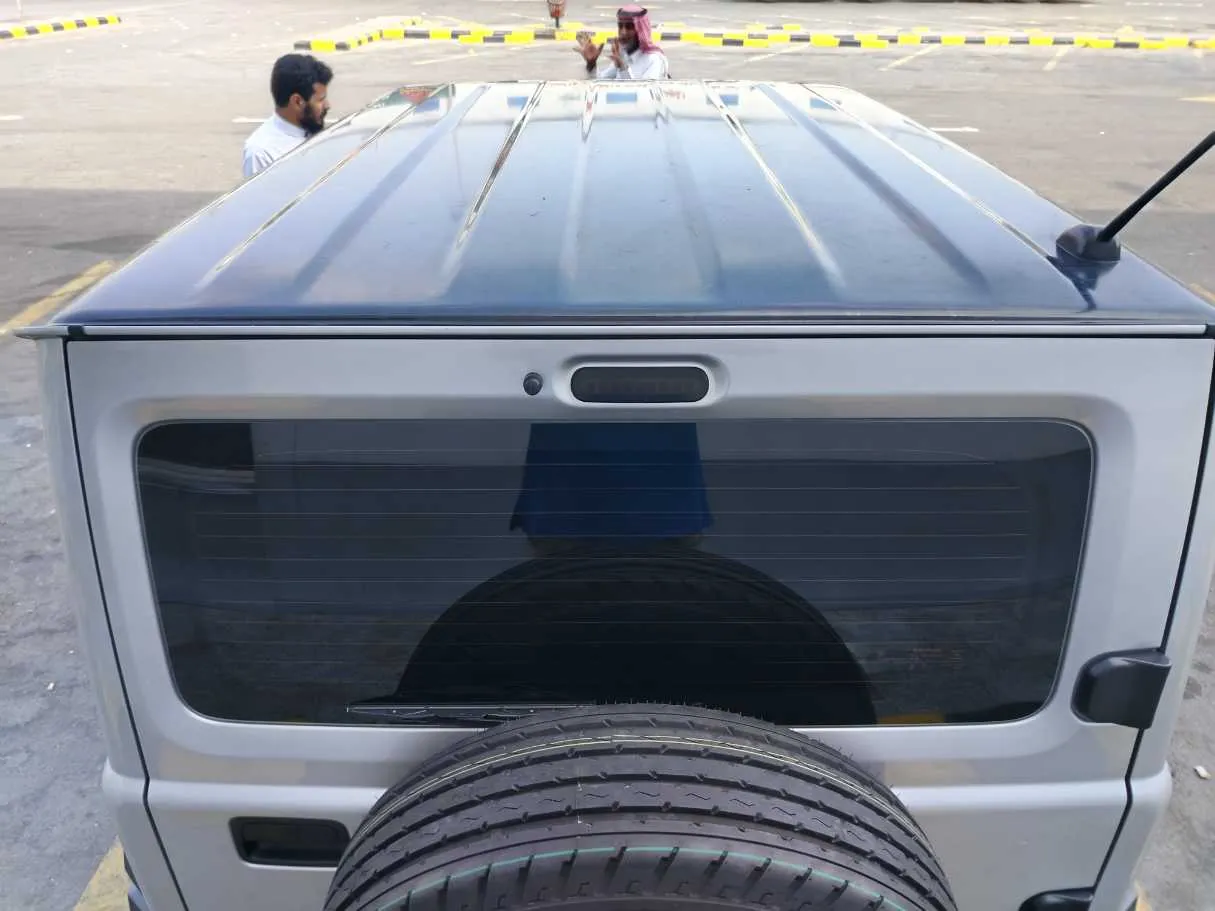Car image 29
