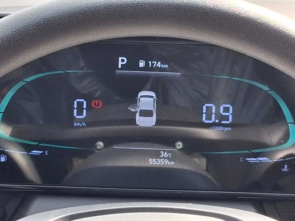 Car image 20