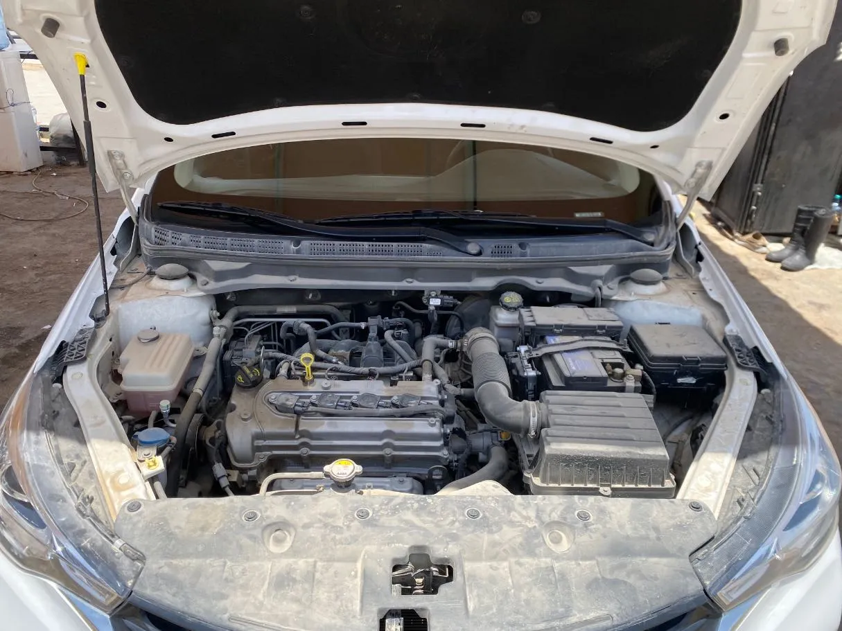 Car image 21