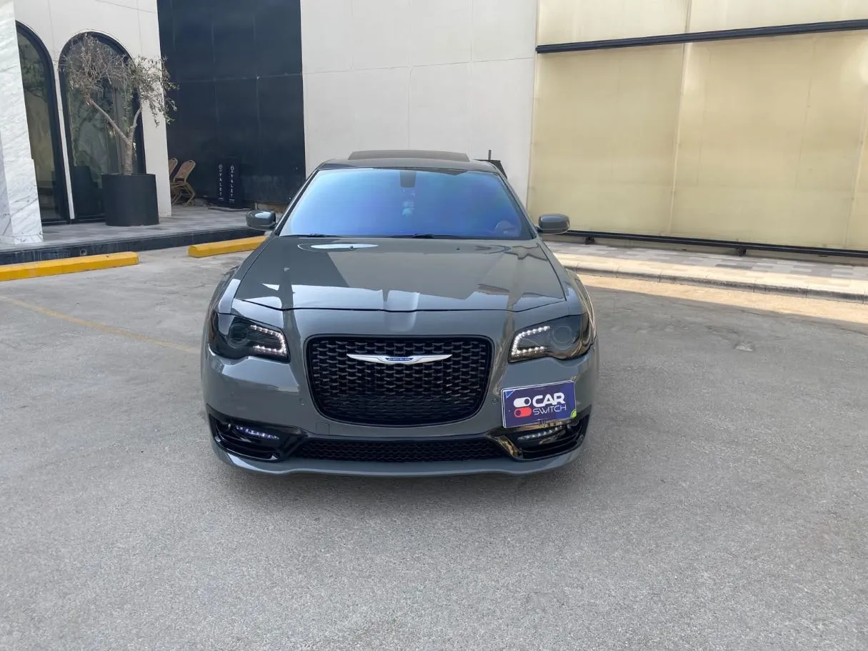 Car image 2