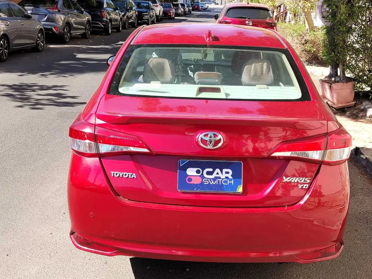 Car image 6